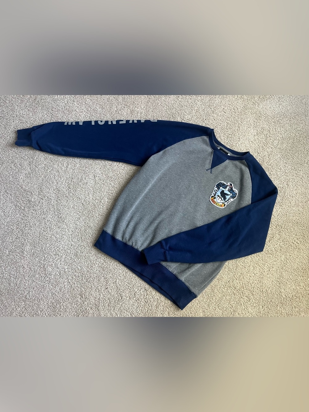 Harry Potter Sweater (Adult Sz M) Universal Studios Wizarding World Ravenclaw